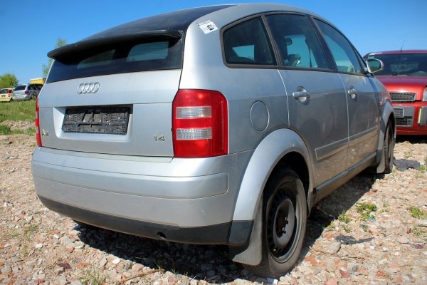 Zbiorniczek spryskiwaczy Audi A2 2002 Hatchback 5-drzwi