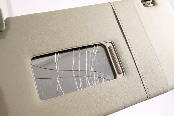 Daszek przeciwsłoneczny lewy Suzuki Swift MK6 2004-2010