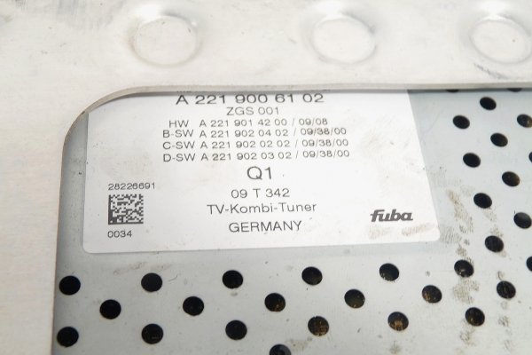 Moduł tuner radia Mercedes E-klasa E350 W212 2009 Kombi 