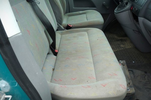 Drzwi przód prawe VW Transporter T5 2005 Bus (kod lakieru: LL6T)