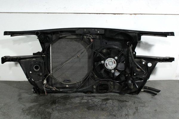 Pas przód Audi A6 C5 2002 2.5TDI 