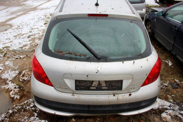 Sanki silnika Peugeot 207 2006 1.4i KFU Hatchback 3-drzwi