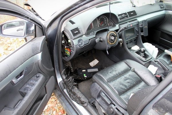 Drzwi przód lewe Audi A4 B7 2005 Kombi 