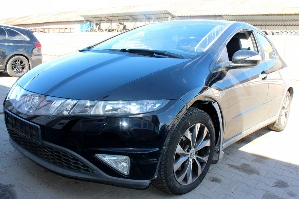 Reflektor prawy Honda Civic VIII FK 2006 1.8i-VTEC R18A2 Hatchback 5-drzwi