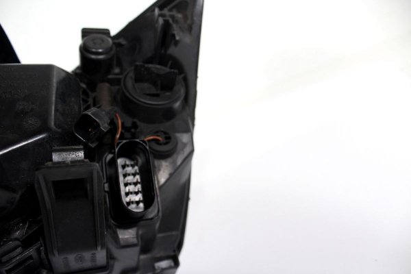 Reflektor prawy Ford Focus MK2 2006 (soczewka)