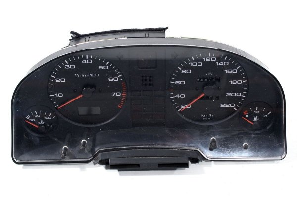 _Zegary licznik Audi 80 B4 2.0 1991-1995