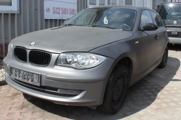 Drzwi przód lewe BMW 1 E81 2008 1.6i N43B16 Hatchback 5-drzwi
