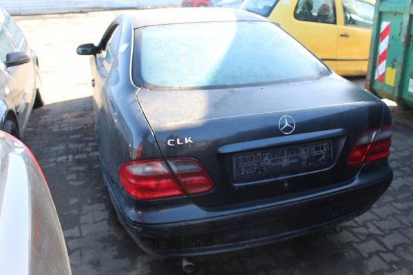 Mercedes CLK W208 1999 2.0i 111956 Coupe