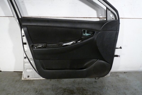 Drzwi przód lewe Toyota Corolla E12 2004 Sedan 