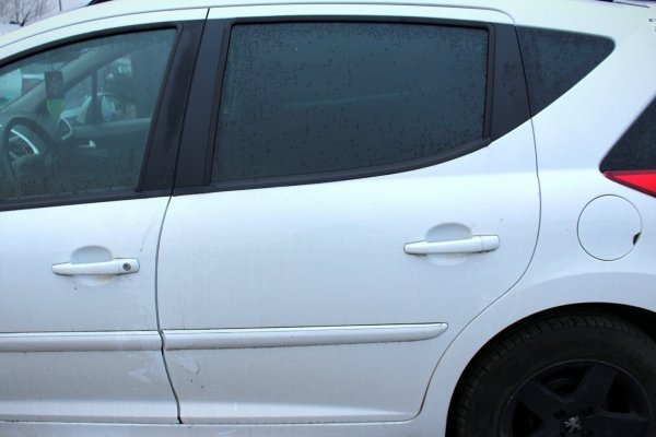Drzwi tył lewe Peugeot 207 2012 Kombi (kod lakieru: EWP)