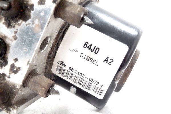 Pompa ABS Suzuki Grand Vitara 2006 (2005-2008) 1.9DDiS SUV 5-drzwi 