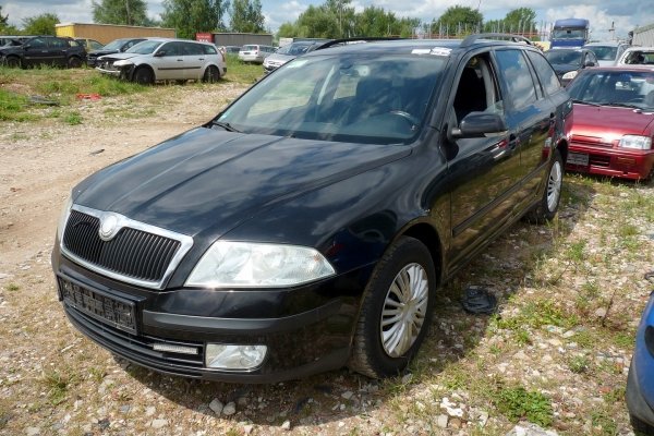 _Lusterko lewe Skoda Octavia II 1Z 2005 Kombi (7-pin, kod lakieru: 9910)