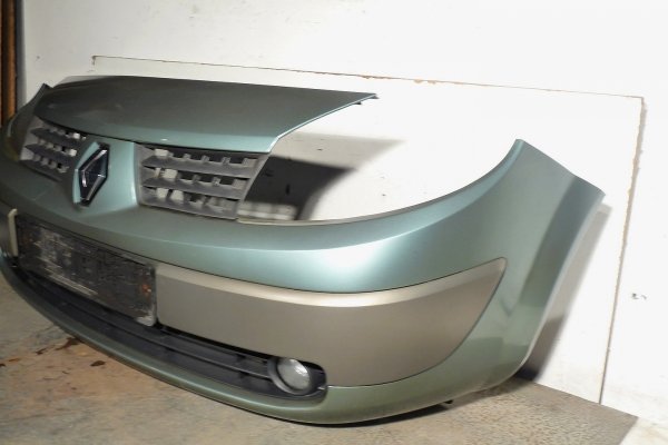 Zderzak przód Renault Scenic II 2005 Minivan (Kod lakieru: TED97)