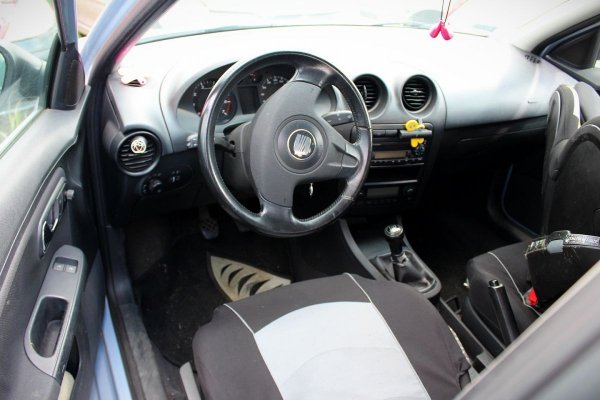 Seat Ibiza 6L 2002 1.4i BBY Hatchback 3-drzwi [B]