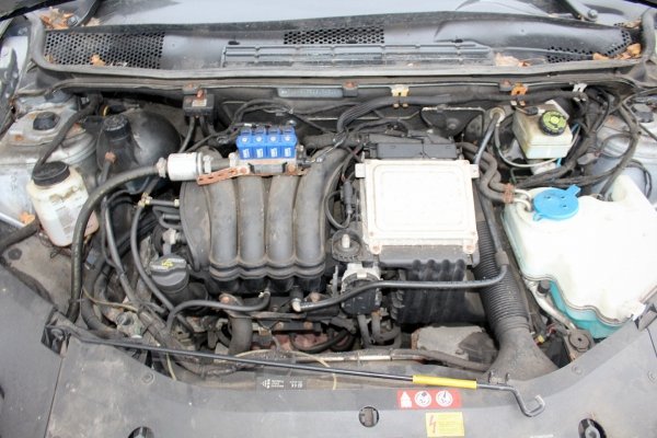 _Podłokietnik Mercedes B-klasa W245 2006 Hatchback 5-drzwi