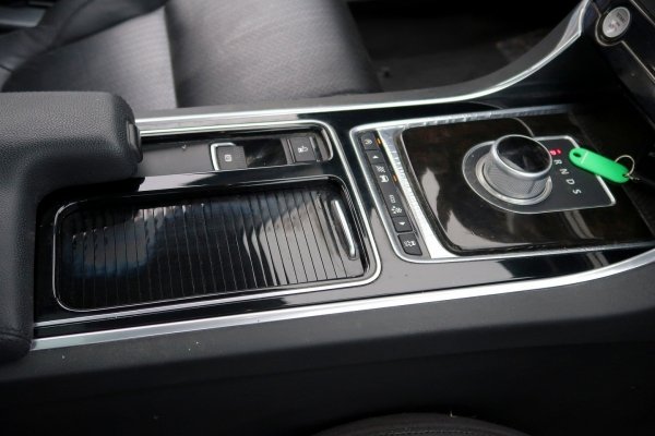 _Szyberdach panorama Jaguar XF X260 2016 Sedan