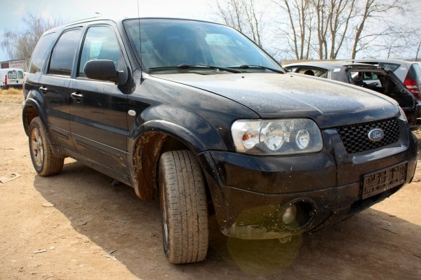 Mechanizm silniczek wycieraczek przód Ford Maverick 2006 2.3i Terenowy