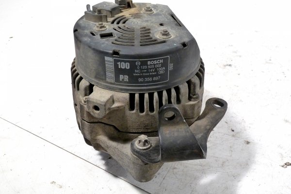 Alternator Opel Vectra B 2001 1.8i Z18XE Sedan