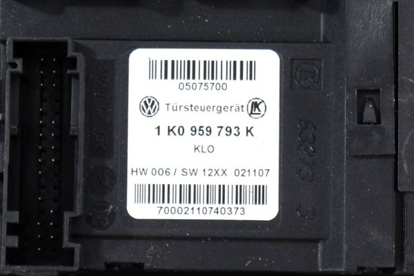 _Podnośnik szyby przód lewy VW Golf V 1K 2003-2008 5D