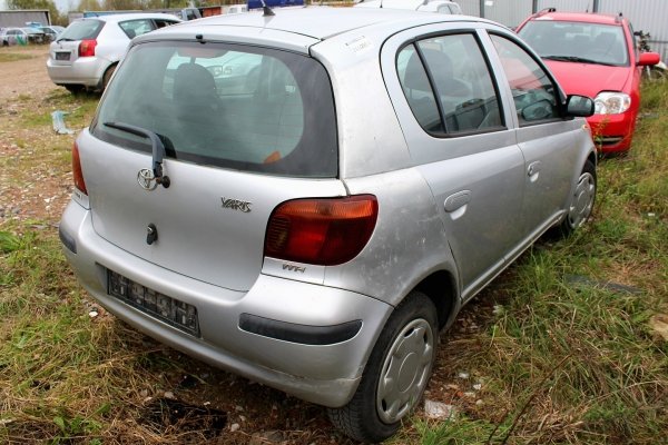 Toyota Yaris I XP10 2003 1.0i 1SZ-FE Hatchback 5-drzwi [B/C]