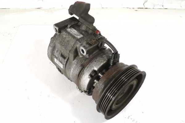 Sprężarka pompa klimatyzacji Toyota RAV4 XA20 2004 2.0D4D