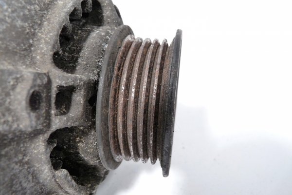 Alternator Toyota Corolla E10 1995 1.8i 7A-FE 