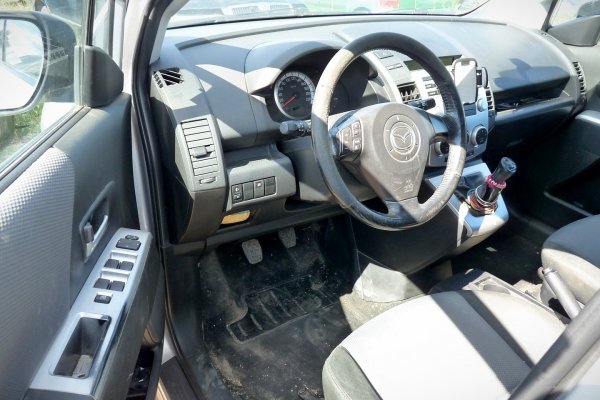 Zderzak tył Mazda 5 CR 2005 Van (kod lakieru: 22V)