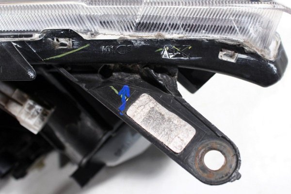 _Reflektor prawy Toyota Avensis T25 Lift 2006-2008 (xenon)