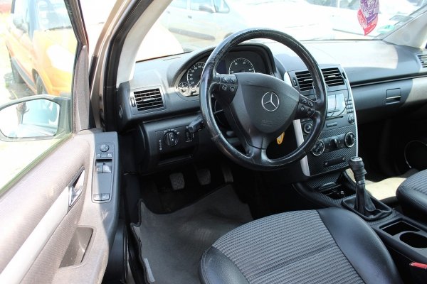 _Fotel prawy pasażera Mercedes A-Klasa W169 2005 Hatchback 3-drzwi (podgrzewany)