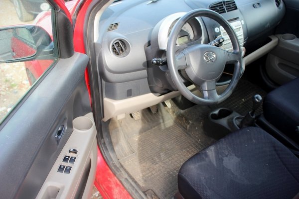 Drzwi tył lewe Daihatsu Sirion M3 2005 Hatchback 5-drzwi (kod lakieru: R40)