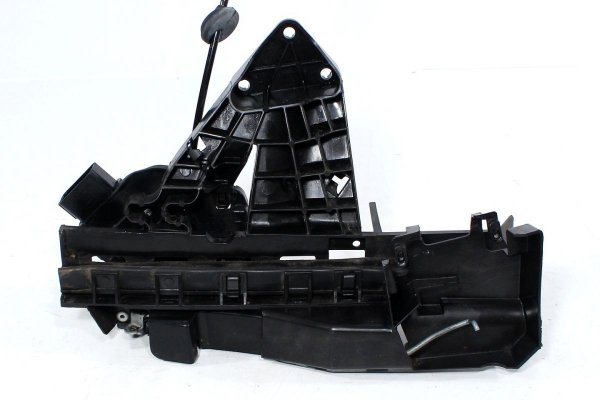 _Zamek drzwi przód lewy Ford Focus MK2 2004-2007 Kombi 6-PIN
