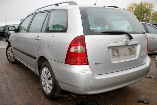 _Lampa tył lewa Toyota Corolla E12 2003 1.6VVTI 3ZZ Kombi [B]