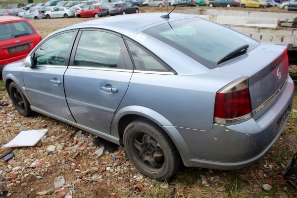 Podszybie Opel Vectra C Lift 2006 Liftback