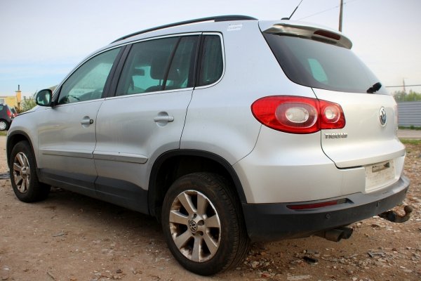Lampka oświetlenia kabiny VW Tiguan 5N 2008 Suv
