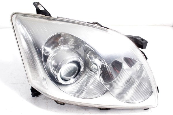 _Reflektor prawy Toyota Avensis T25 2003-2005