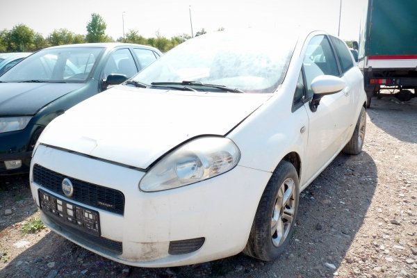 Fiat Grande Punto 2006 1.3JTD Hatchback 3-drzwi [B]