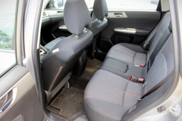 Zwrotnica tył lewa Subaru Forester III SH 2008 2.0D EE20Z 2008 Suv