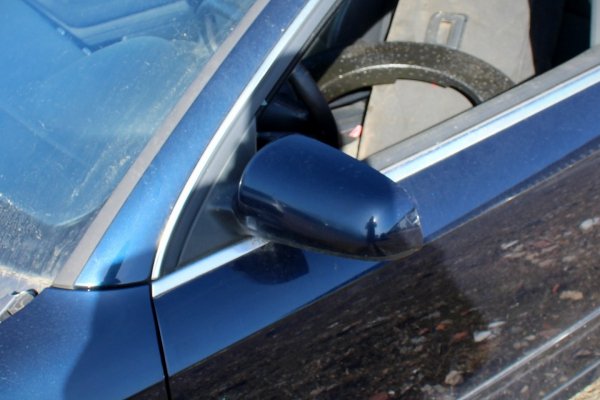 Lusterko lewe Audi A4 B7 2006 (kod lakieru: LZ5A)