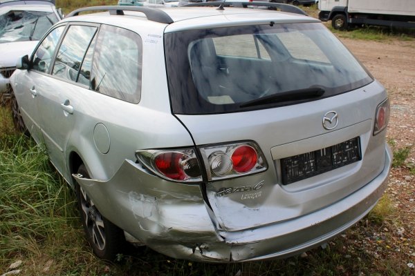 Drzwi przód prawe Mazda 6 GY 2006 Kombi (kod lakieru: 25H)