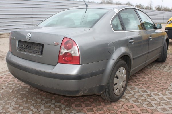 VW Passat B5 Lift 2001 1.9TDI AWX Sedan