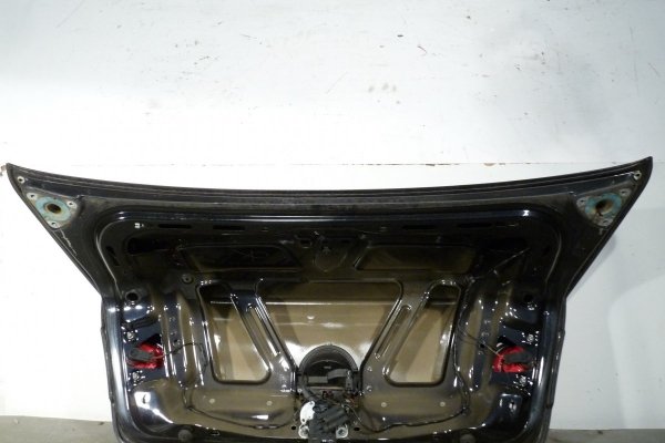 _Klapa bagażnika tył VW Passat B6 2005-2010