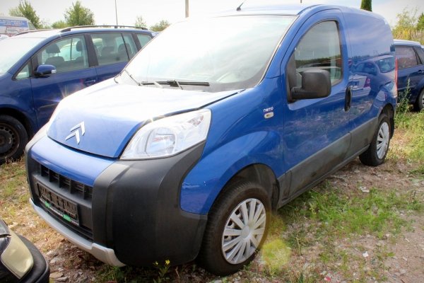 Lampka oświetlenia kabiny Citroen Nemo 2008 1.4HDI 8HS