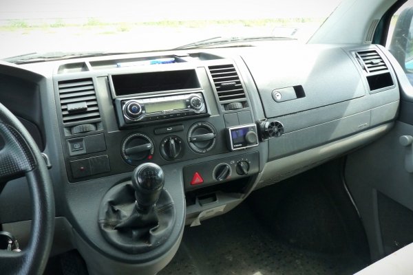 Półoś tył lewa VW Transporter T5 2005 2.5TDI AXD Bus