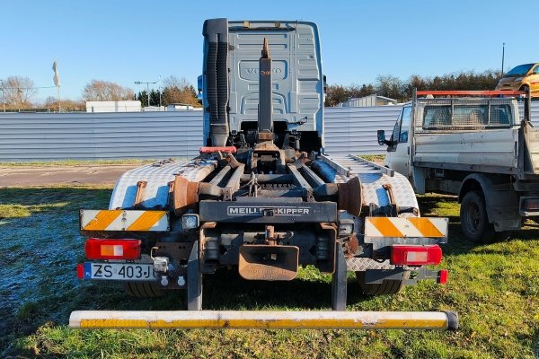 Hakowiec Volvo FH 2018 12.8D