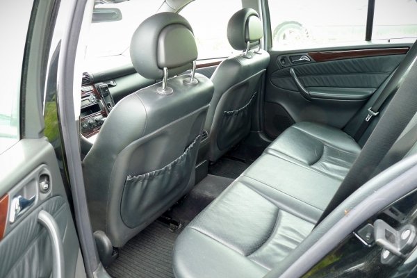 Reflektor prawy Mercedes C-Klasa W203 2002 Kombi 