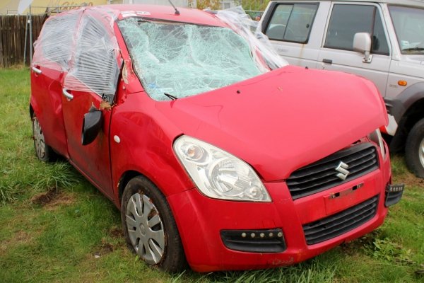 Zamek drzwi tył prawy Suzuki Splash 2009 1.0i K10B Hatchback 5-drzwi