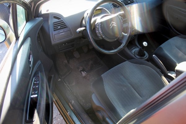 Klapa Bagażnika Tył Citroen C4 2004 1.6HDI Hatchback 5-drzwi (goła klapa bez osprzętu)