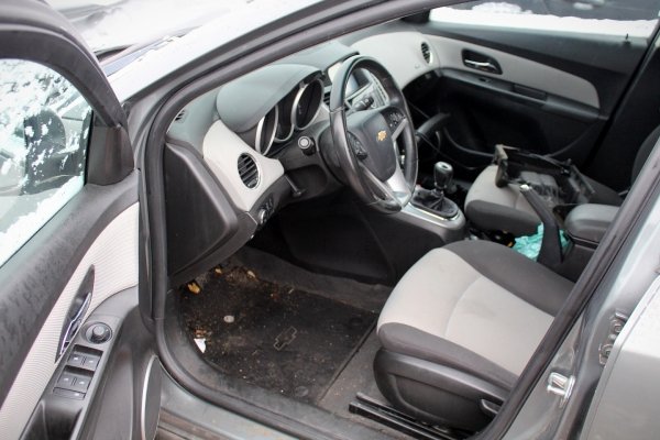 Chevrolet Cruze 2011 1.8i F18D4 Sedan [A]