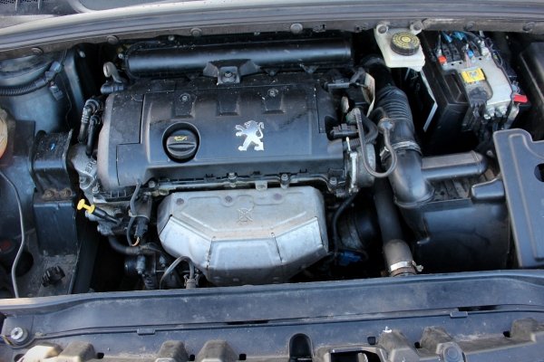 Półoś przód lewa Peugeot 308 T7 2007 1.4VTI 8FS Hatchback 3-drzwi 