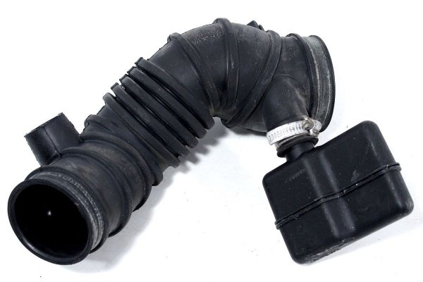 Wąż gumowy Mitsubishi Carisma DA2A 1999-2004 1.8GD